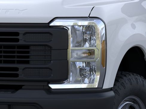 New 2026 Ford F350 XL w/ 360-Degree Camera Package AWD/4WD image 18