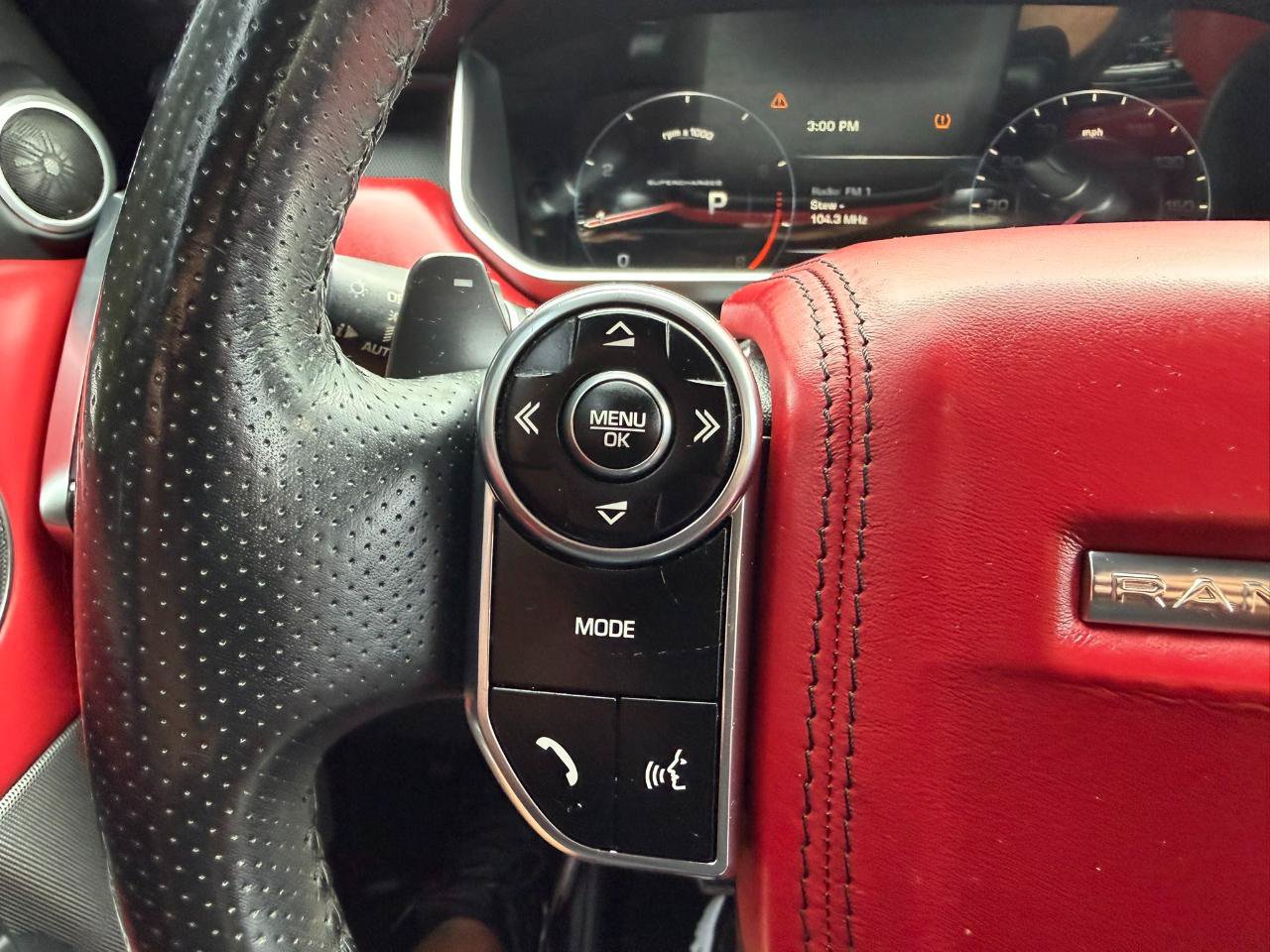 Used 2014 Land Rover Range Rover Sport Supercharged AWD/4WD image 29