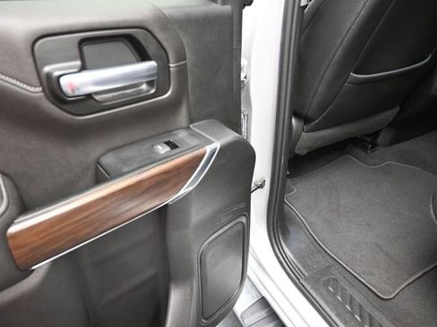 Used 2019 GMC Sierra 1500 SLT w/ SLT Premium Plus Package RWD image 18