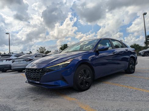 Used 2023 Kia Forte GT FWD image 9