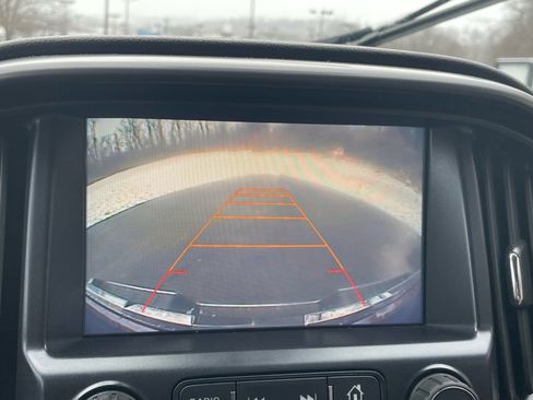 Certified 2017 GMC Canyon SLT w/ Driver Alert Package image 45