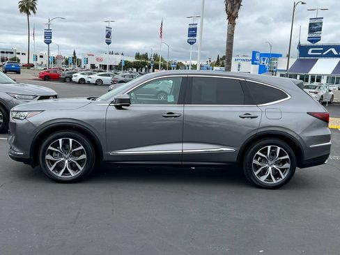 Certified 2024 Acura MDX FWD w/ Technology Package image 7