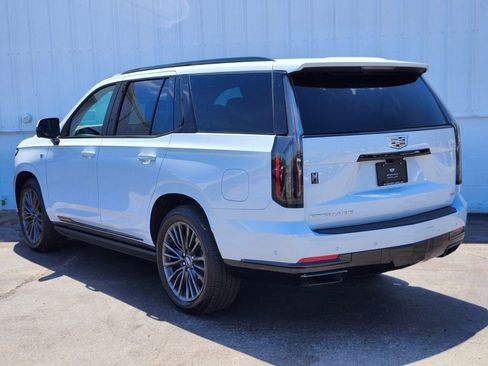 Certified 2026 Cadillac Escalade Platinum Sport w/ LPO, Floor Liner Package AWD/4WD image 3