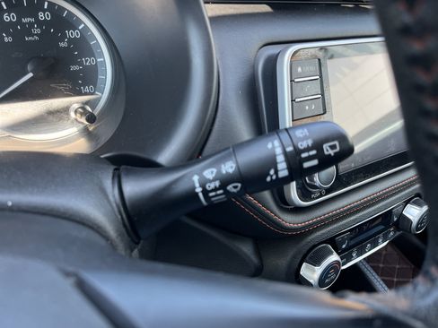 Used 2019 Nissan Kicks SR w/ SR Premium Package image 12