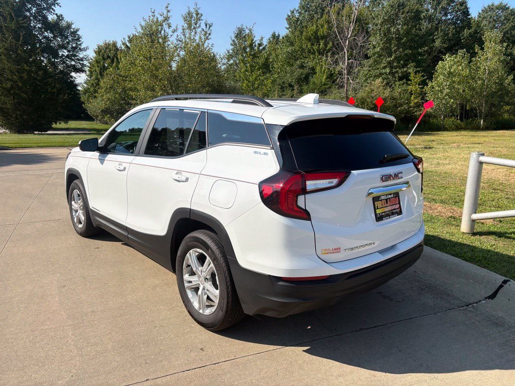Used 2023 GMC Terrain SLE w/ Driver Convenience Package FWD image 7