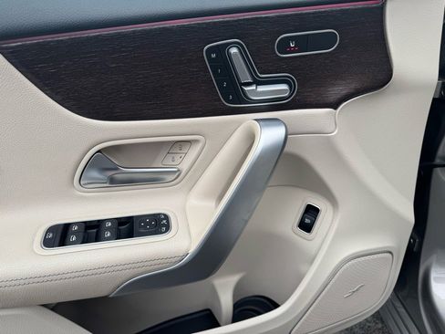 Used 2019 Mercedes-Benz A 220 4MATIC image 24