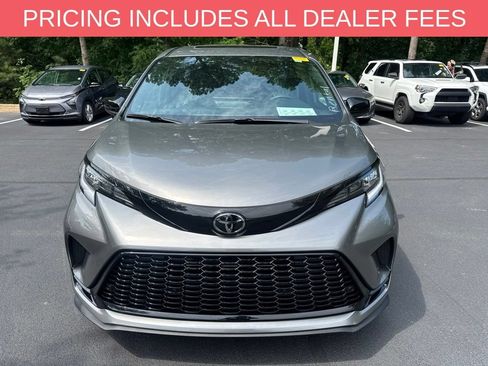 Certified 2026 Toyota Sienna XSE FWD image 15