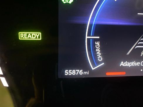 Used 2025 Toyota Camry SE w/ Convenience Package FWD image 13