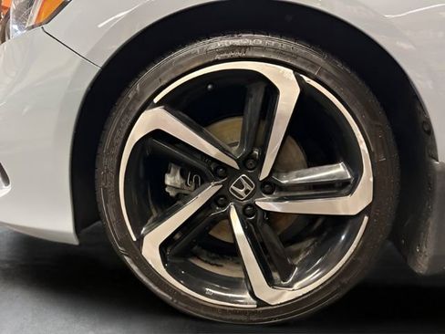 Used 2022 Honda Accord Sport image 12