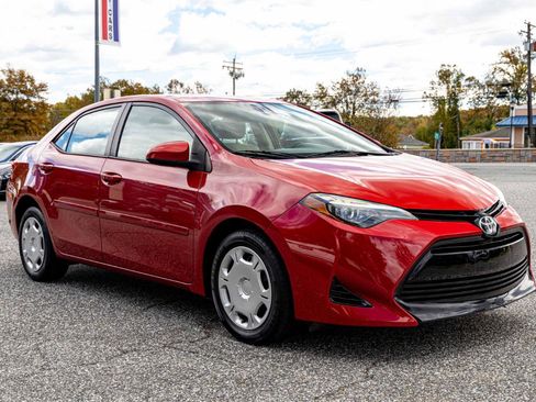 Used 2018 Toyota Corolla LE FWD image 8