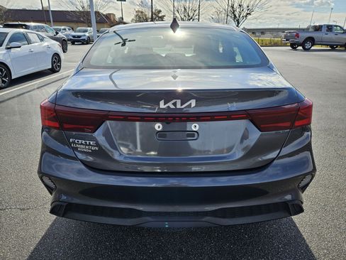 Used 2023 Kia Forte LXS image 6