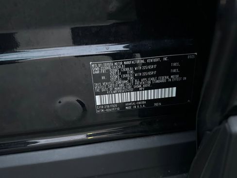 Used 2025 Toyota RAV4 LE image 28