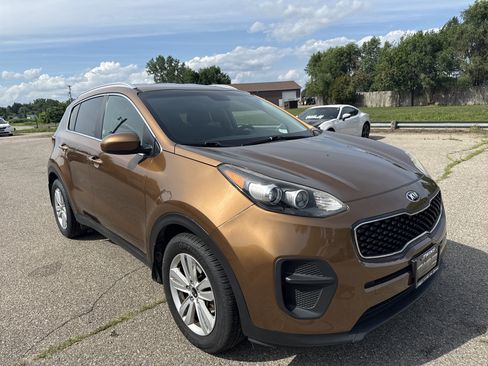 Used 2017 Kia Sportage LX w/ LX Popular Package FWD image 1