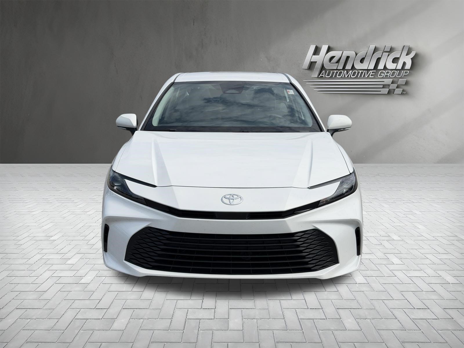 Used 2025 Toyota Camry LE FWD image 3