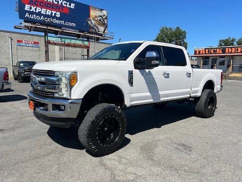 Used 2017 Ford F250 Lariat w/ Chrome Package image 2