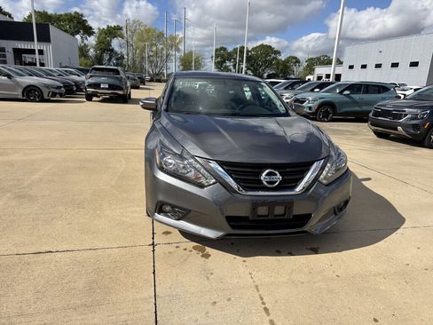 Used 2016 Nissan Altima 2.5 SL w/ 2.5 Technology w/LED Package image 7