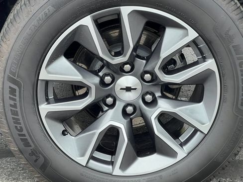 Used 2024 Chevrolet Silverado 1500 RST AWD/4WD image 8