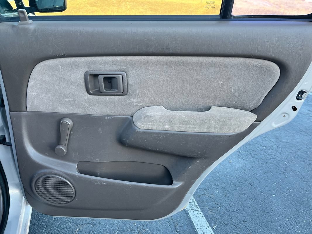 Used 1998 Toyota 4Runner 4WD w/ All-Weather Guard Pkg image 17