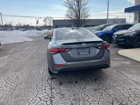 Used 2022 Nissan Sentra SR w/ Midnight Edition image 10