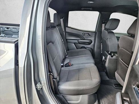 Used 2024 Chevrolet Colorado LT RWD image 20