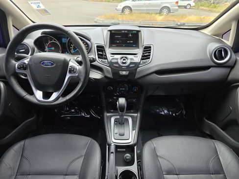 Used 2015 Ford Fiesta Titanium FWD image 8