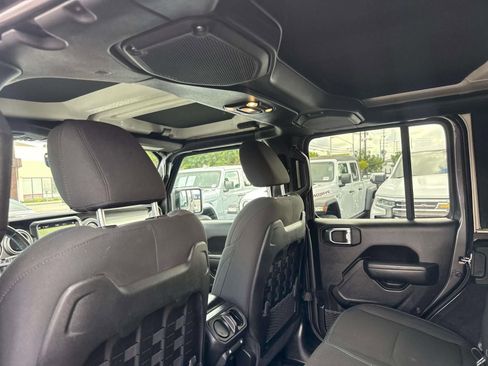 Used 2023 Jeep Wrangler Unlimited Rubicon 4xe w/ Steel Bumper Group image 14