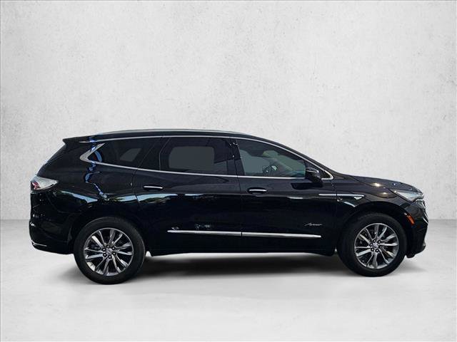 Used 2023 Buick Enclave Avenir w/ Avenir Technology Package FWD image 4