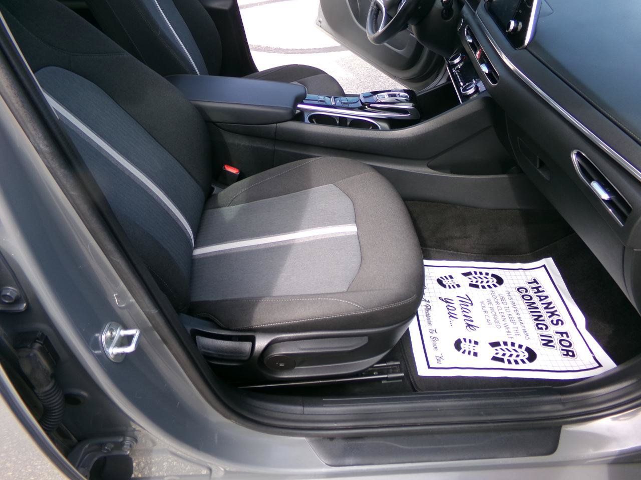 Used 2020 Hyundai Sonata SEL w/ Convenience + Sunroof Package FWD image 25