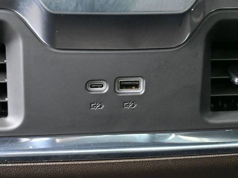 Used 2024 GMC Sierra 1500 SLT image 21