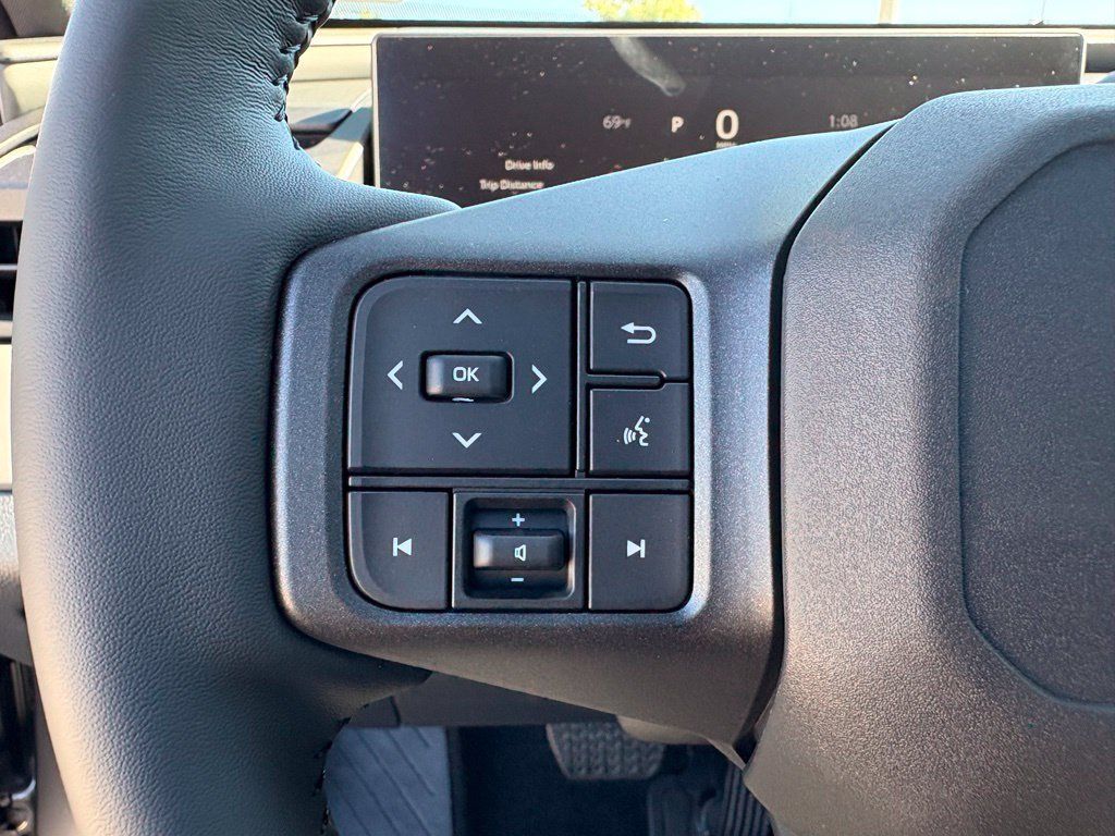 Used 2026 Toyota RAV4 XSE w/ Weather Package AWD/4WD image 19
