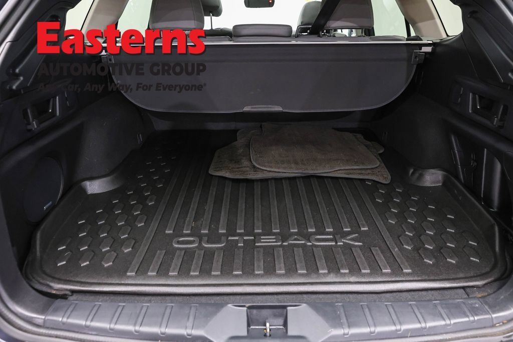 Used 2023 Subaru Outback Limited AWD/4WD image 11