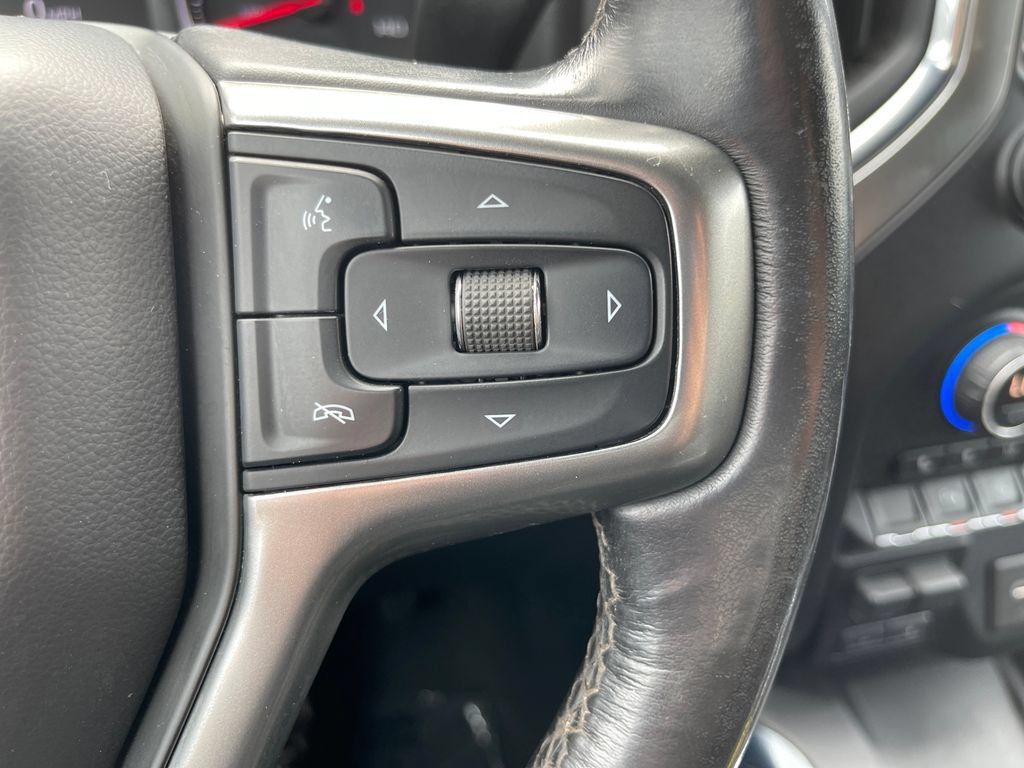 Used 2020 Chevrolet Silverado 1500 LTZ AWD/4WD image 23