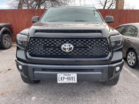 Used 2016 Toyota Tundra SR5 image 3