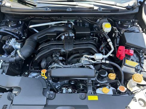 Used 2025 Subaru Crosstrek 2.0i Premium image 9