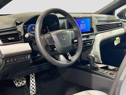 New 2026 Toyota Camry SE w/ Convenience Package FWD image 9