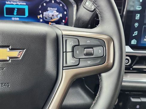 Used 2024 Chevrolet Silverado 3500 High Country AWD/4WD image 28