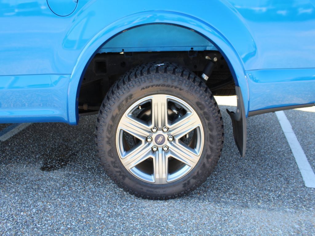Used 2019 Ford F150 XLT w/ Equipment Group 302A Luxury AWD/4WD image 22