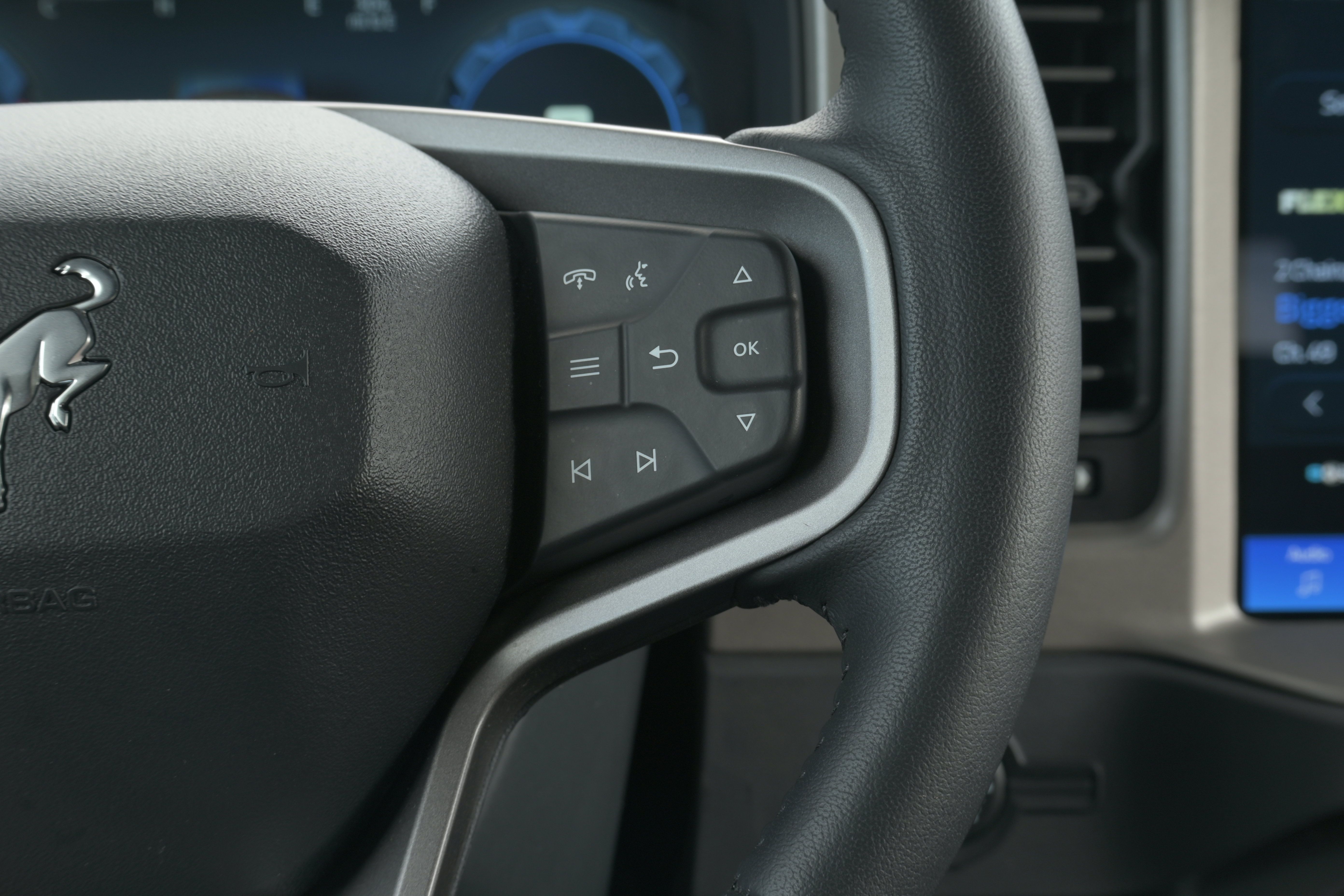 Used 2025 Ford Bronco Outer Banks AWD/4WD image 23