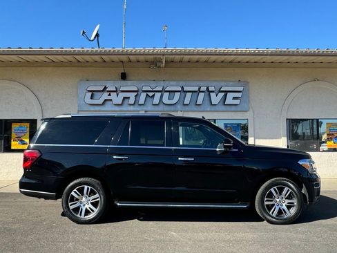 Used 2023 Ford Expedition Max Limited RWD image 3