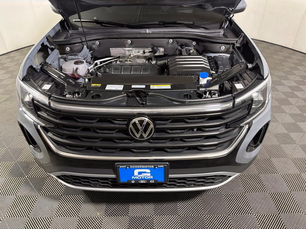 Certified 2025 Volkswagen Atlas Cross Sport SEL AWD/4WD image 25