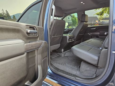 Used 2022 Chevrolet Silverado 3500 LTZ w/ LTZ Premium Package AWD/4WD image 18
