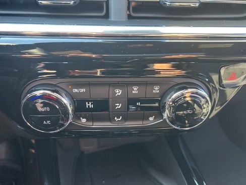 New 2026 Chevrolet Trax RS w/ Sunroof Package image 25