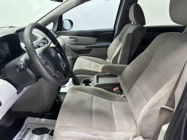Used 2014 Honda Odyssey LX image 19