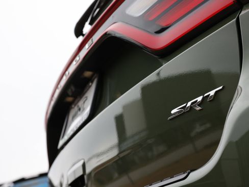 Used 2022 Dodge Durango SRT w/ Technology Group AWD/4WD image 59