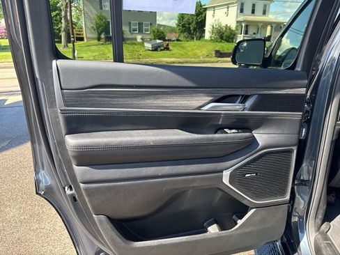 Used 2024 Jeep Wagoneer Series III image 53