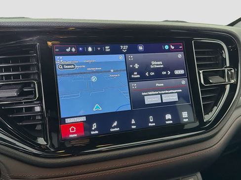 Used 2025 Dodge Durango GT image 16