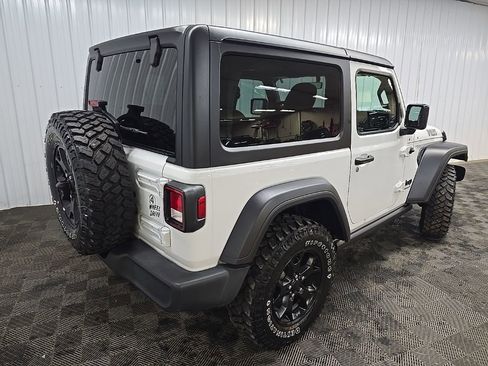 Used 2022 Jeep Wrangler Willys image 10