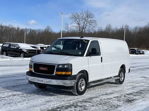Used 2024 GMC Savana 2500 w/ Driver Convenience Package image 2