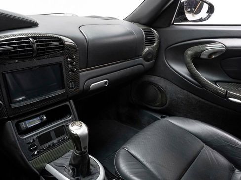 Used 2001 Porsche 911 Turbo image 36