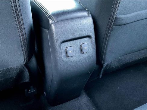Used 2022 Nissan Kicks SV FWD image 10